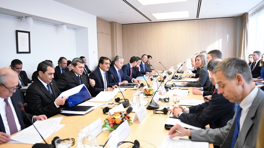 Qaırat Ábdirahmanov Eýroodaqtyń Ortalyq Azııa boıynsha jańa strategııasyna qatysty Qazaqstannyń usynystarymen tanystyrdy