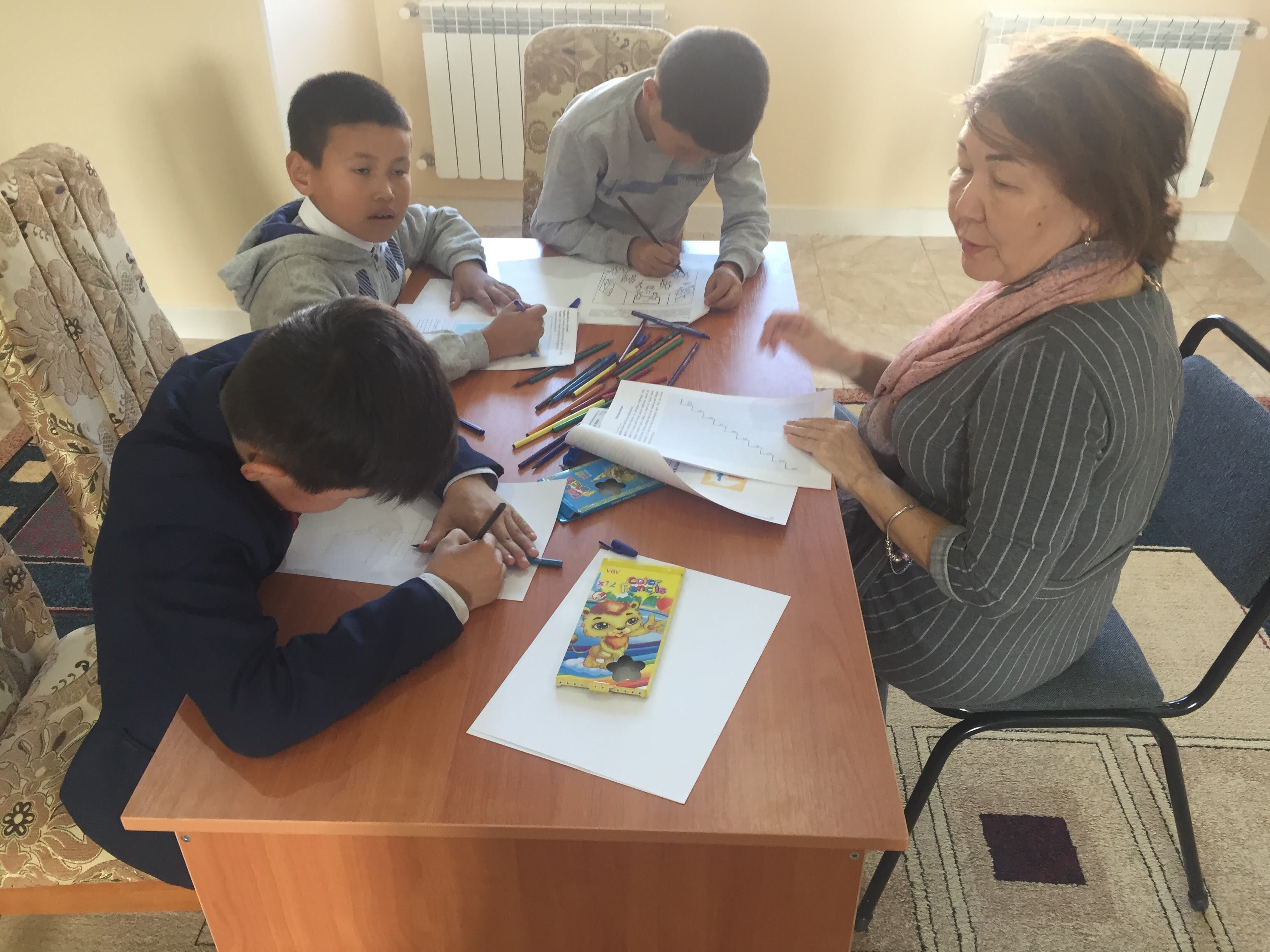 Aqtaýda balalarmen jumys jasaıtyn ortalyq ashyldy