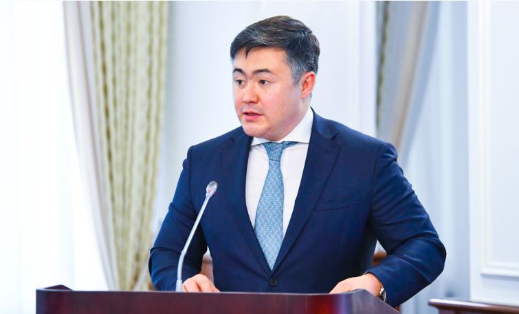 Úkimet otyrysynda tarıfterdi tómendetý máselesi talqylandy