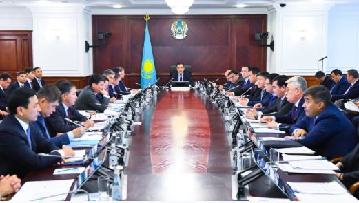 Qazaqstannyń 2019-2023 jyldarǵa arnalǵan áleýmettik-ekonomıkalyq damý boljamy qaraldy