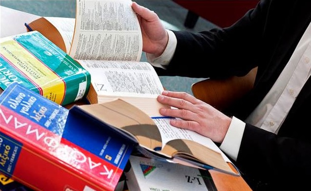 Toǵyz qazaq jazýshysynyń týyndylary BUU-nyń bes tiline aýdaryldy