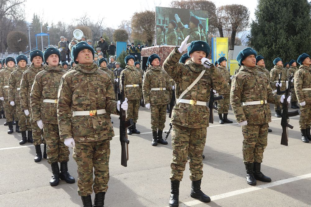 Memlekettik kúzet qyzmetiniń sarbazdary ant qabyldady