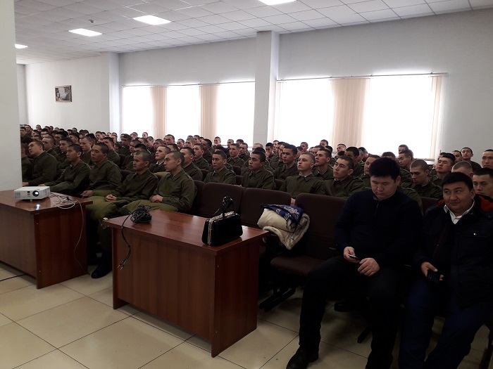 О́skemende dintanýshylar áskerılermen kezdesti