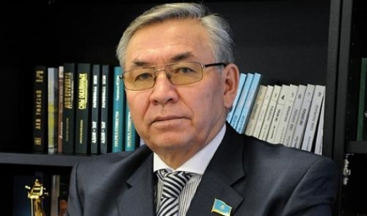 Ǵarıfolla Esim: Túrki áleminiń besigi
