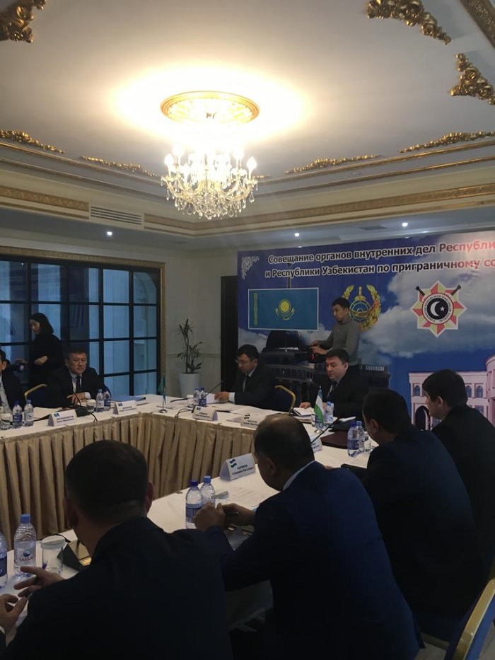 Shymkentte shekaralyq yntymaqtastyq máseleleri talqylandy