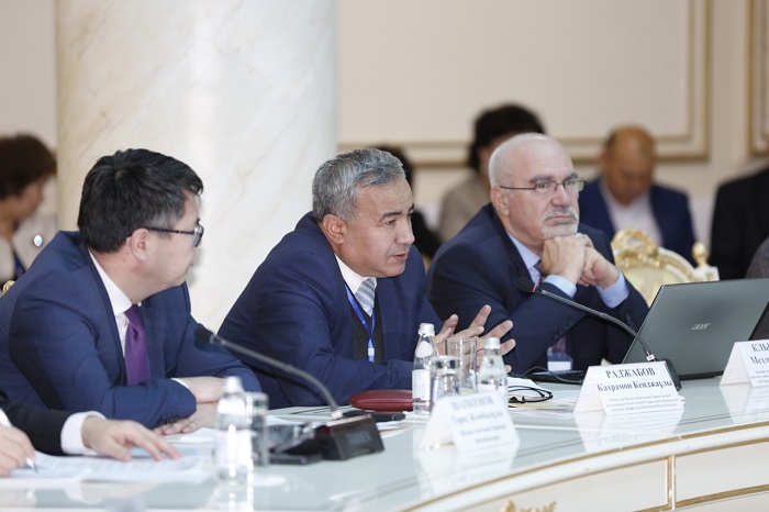 Atyraýda Halel Dosmuhamedovtyń 135 jyldyǵyna oraı halyqaralyq ǵylymı-praktıkalyq konferensııa ótti