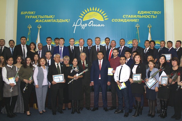 Pavlodarda 26 adam «Nur Otan» partııasynyń qataryna qabyldandy