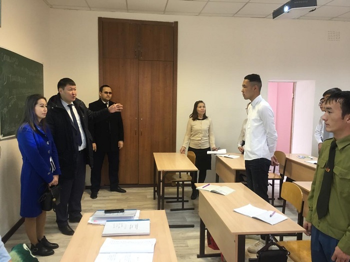 Mańǵystaýda stýdentterge memlekettik qyzmet kórsetý sapasy tekserildi