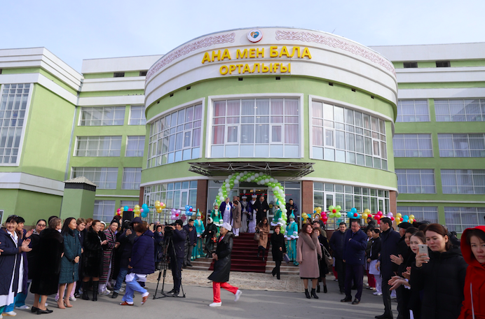 Aqtaýda «Ana men bala» ortalyǵy qoldanysqa berildi