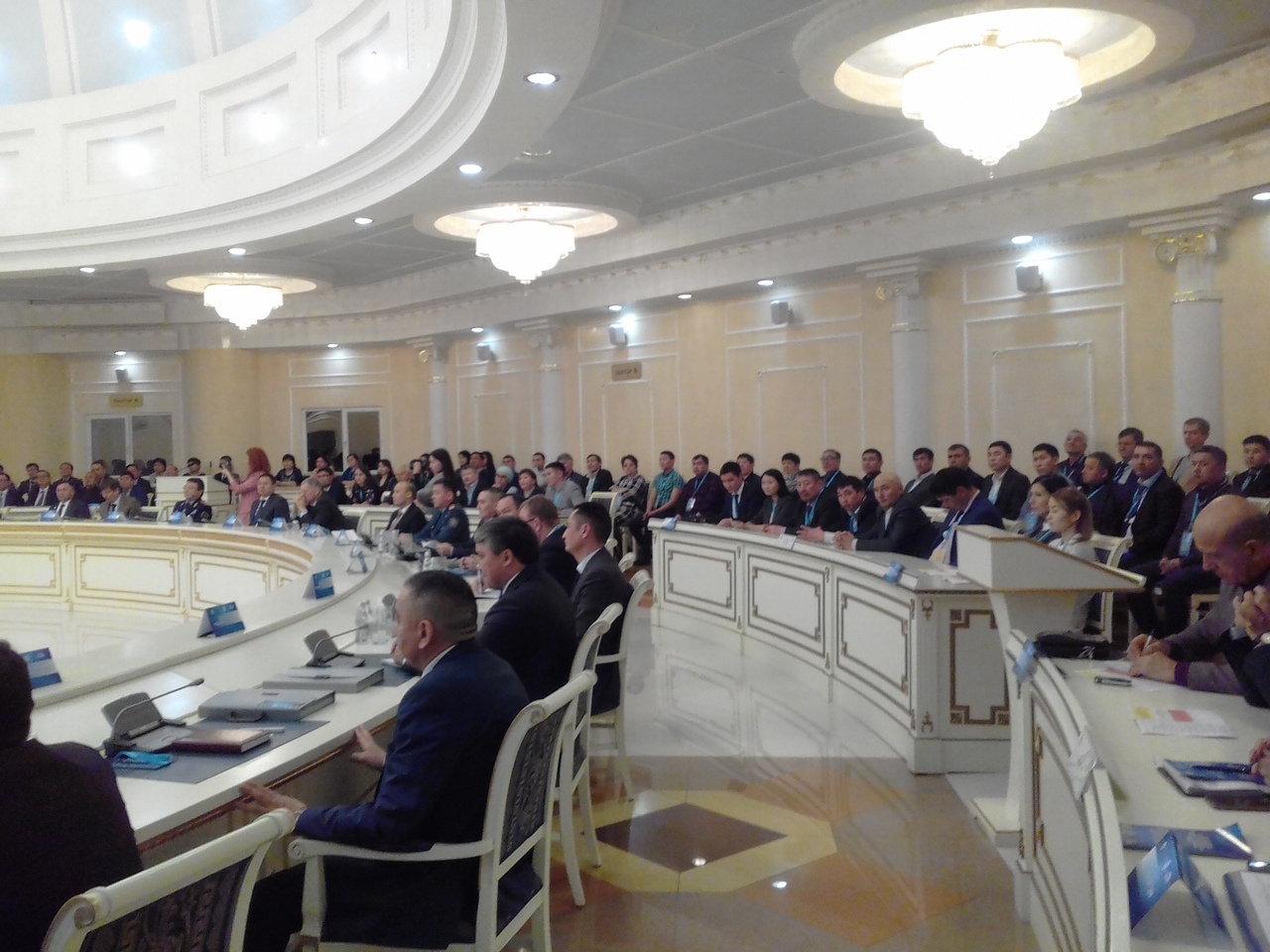 Qostanaıda birinshi ret jol qurylysyndaǵy sybaılas jemqorlyq týraly konferensııa ótti