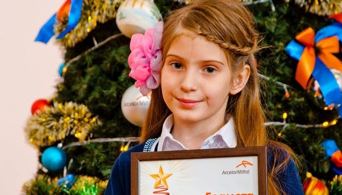 Halyqaralyq baıqaýda temirtaýlyq jas sýretshi  júldeger atandy