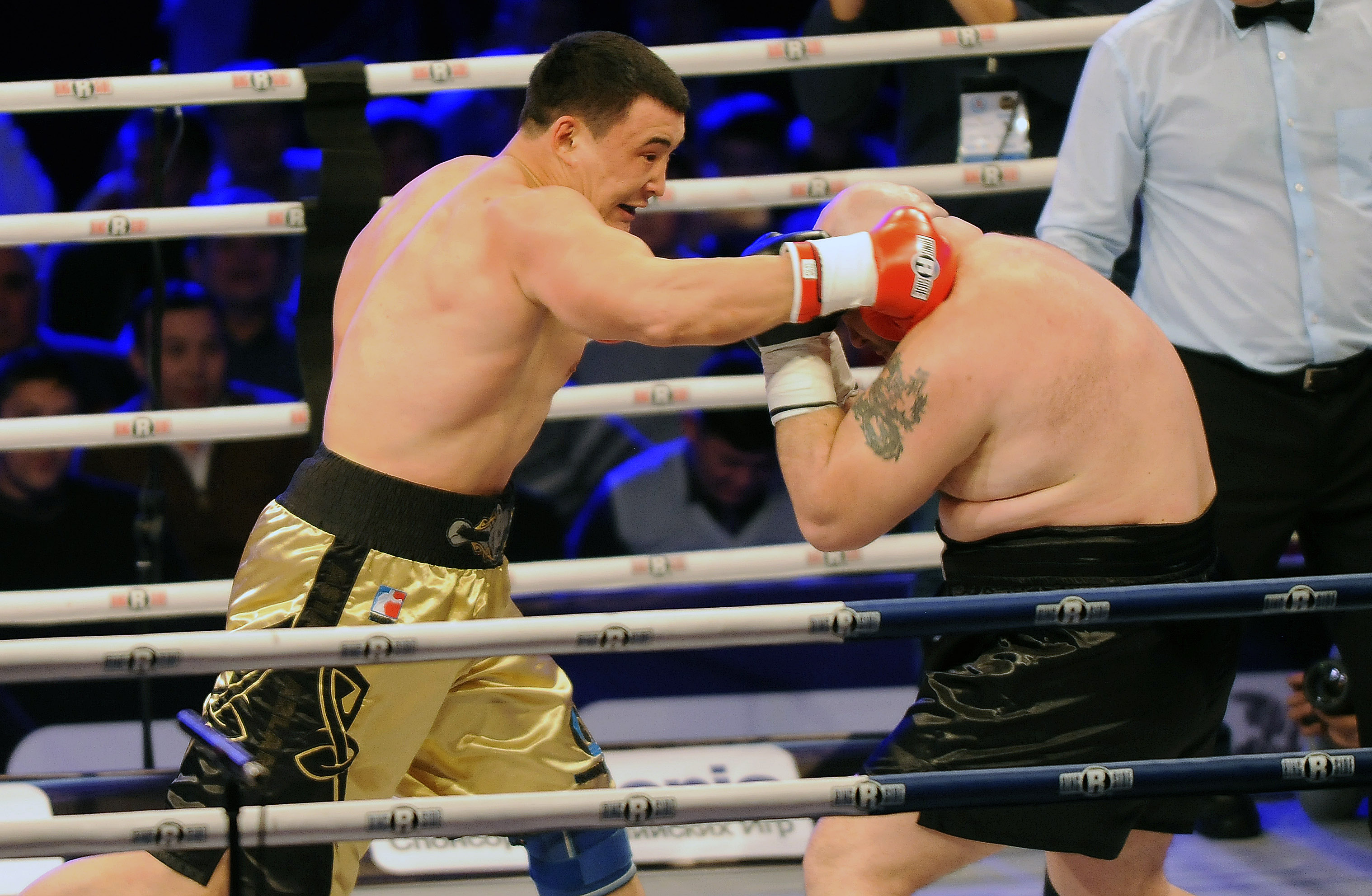 Astanada kásipqoı boks keshi ótedi