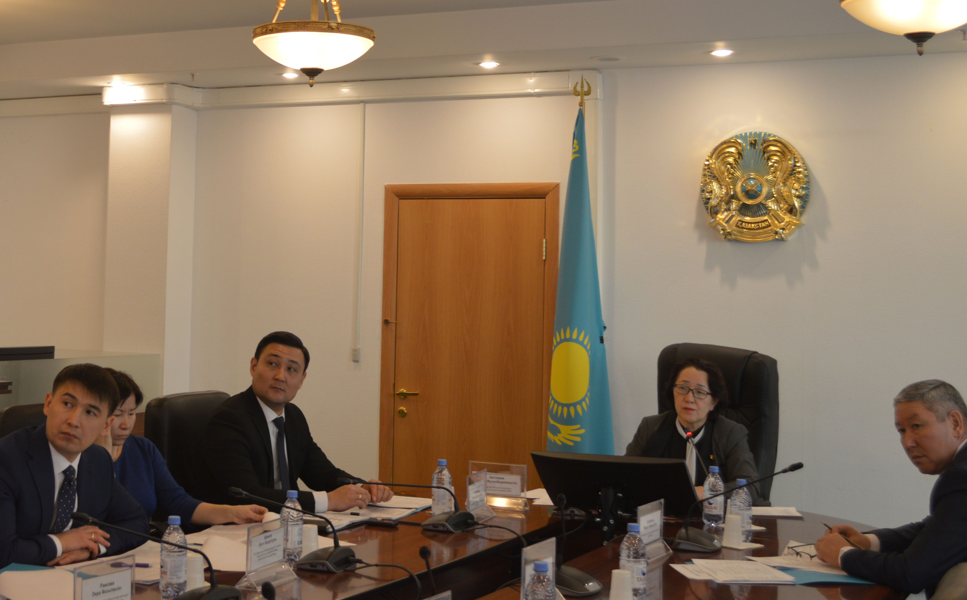 Senator S.Aıtpaeva azamattardy beınebaılanys arqyly qabyldady