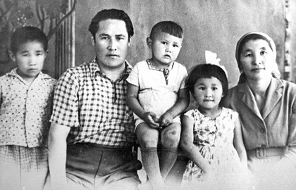 Qarasazǵa izdep bardym...