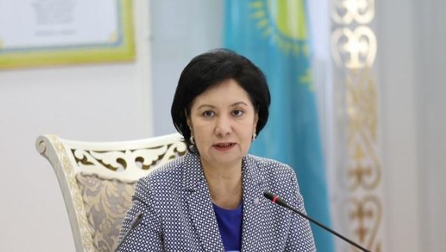 Eń bastysy – qoǵam qurmetine ıe bolý