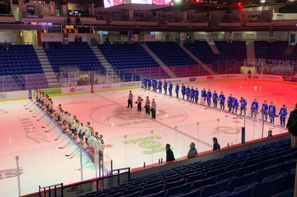 Qazaqstan jastar quramasy  Kanadanyń jergilikti klýbyn jeńdi