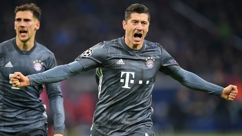 Levandovskı mergender kóshin bastady