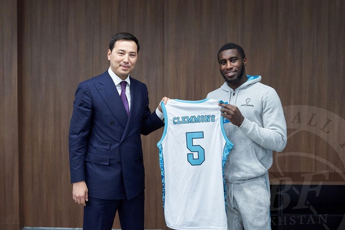 Amerıkalyq basketbolshy Entonı Klemmons Qazaqstan azamattyǵyn aldy
