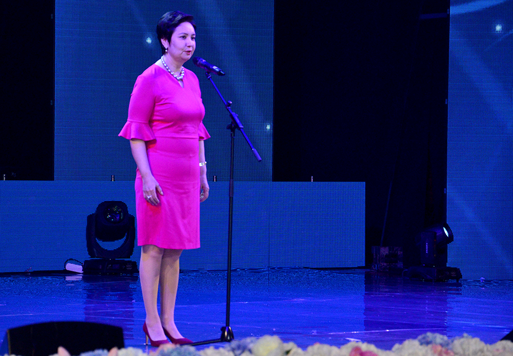 El damýyna qosqan úlesteri úshin marapat