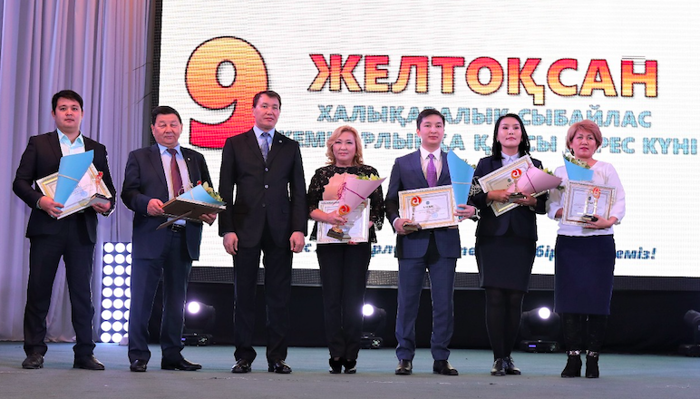 Aqtóbede Halyqaralyq sybaılas jemqorlyqpen kúres kúnin atap ótti