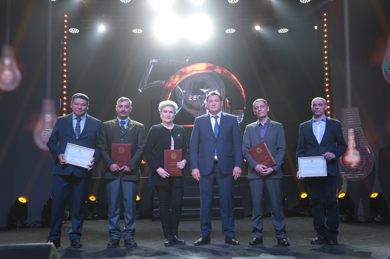 Aqsýda 5 energetık LADA XRAY avtokólikteriniń kiltin aldy