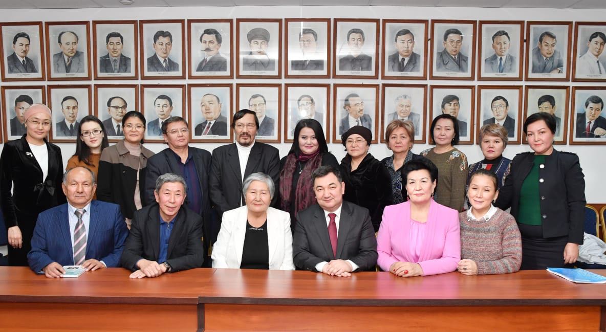 Ardager jýrnalıske qurmet kórsetildi