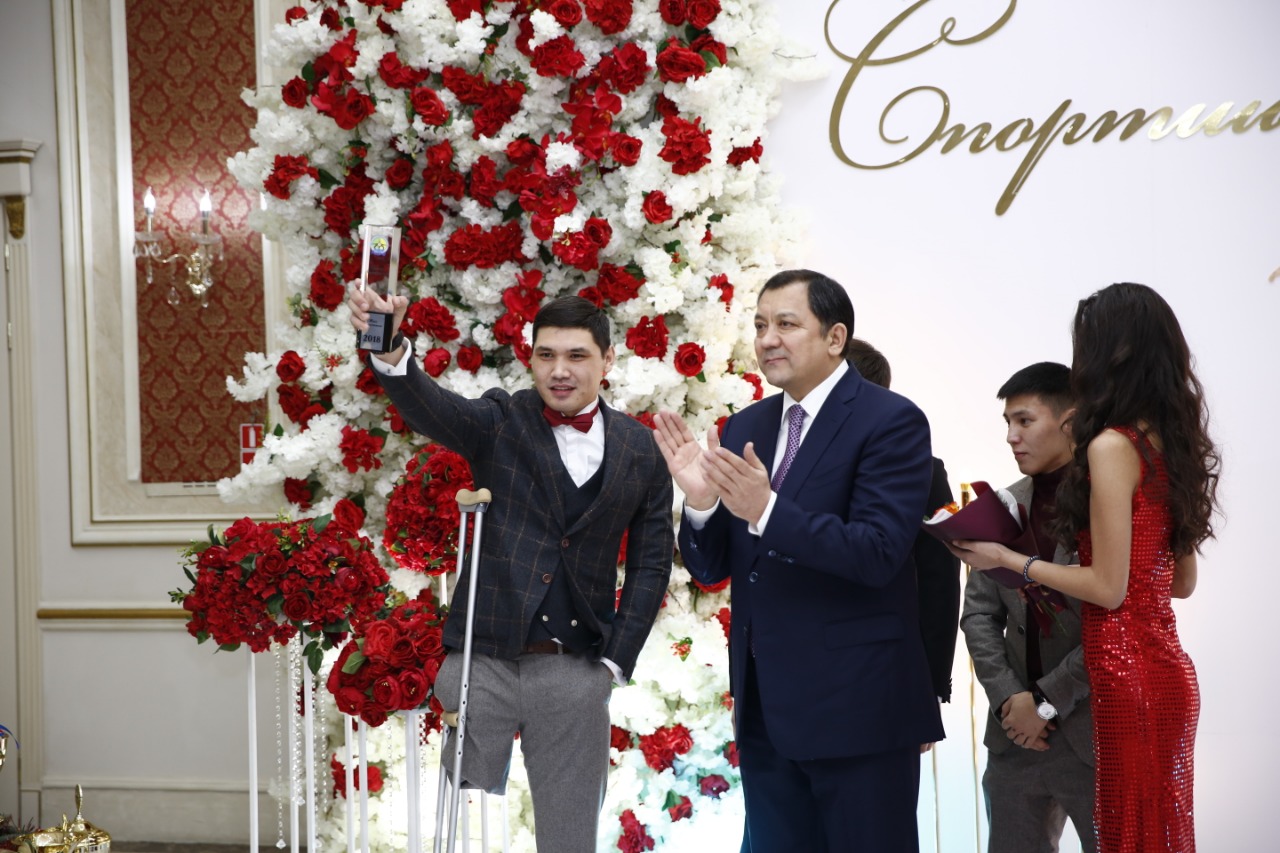 Atyraýda úzdik sportshylar marapattaldy