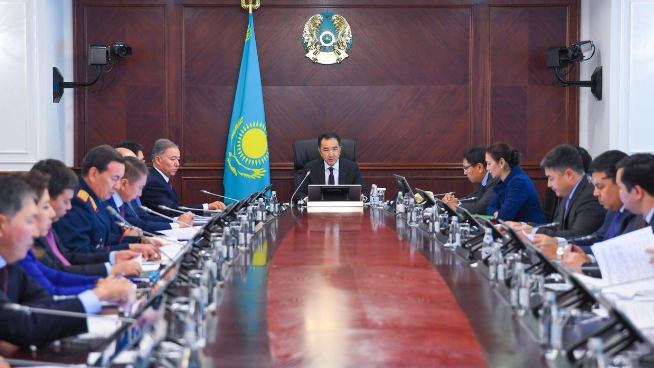 Úkimet otyrysy: 2019 jylǵy 1 qańtardan bastap barlyq kommýnaldyq qyzmetter tómendetilgen tarıftermen usynylady