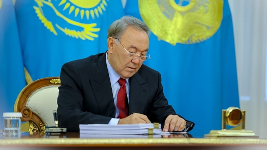 Nursultan Nazarbaev Reseı Federasııasynyń Prezıdenti Vladımır Pýtınge kóńil aıtý jedelhatyn joldady
