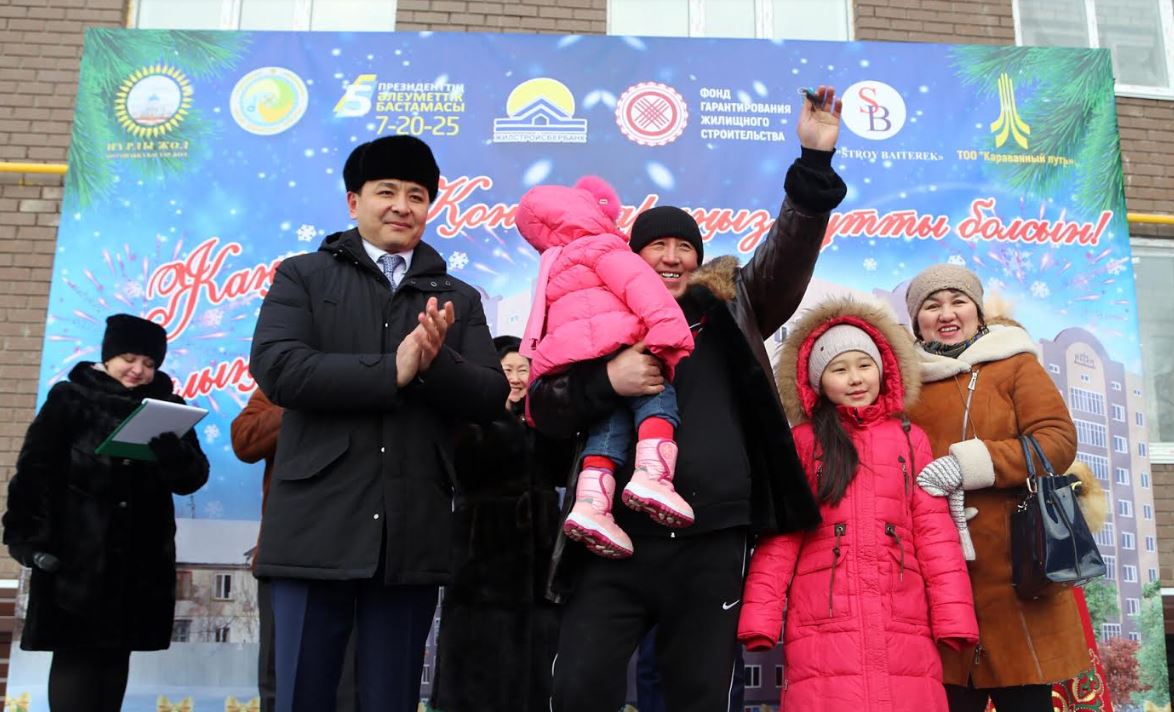 Oralda 126 páterlik turǵyn úı paıdalanýǵa berildi