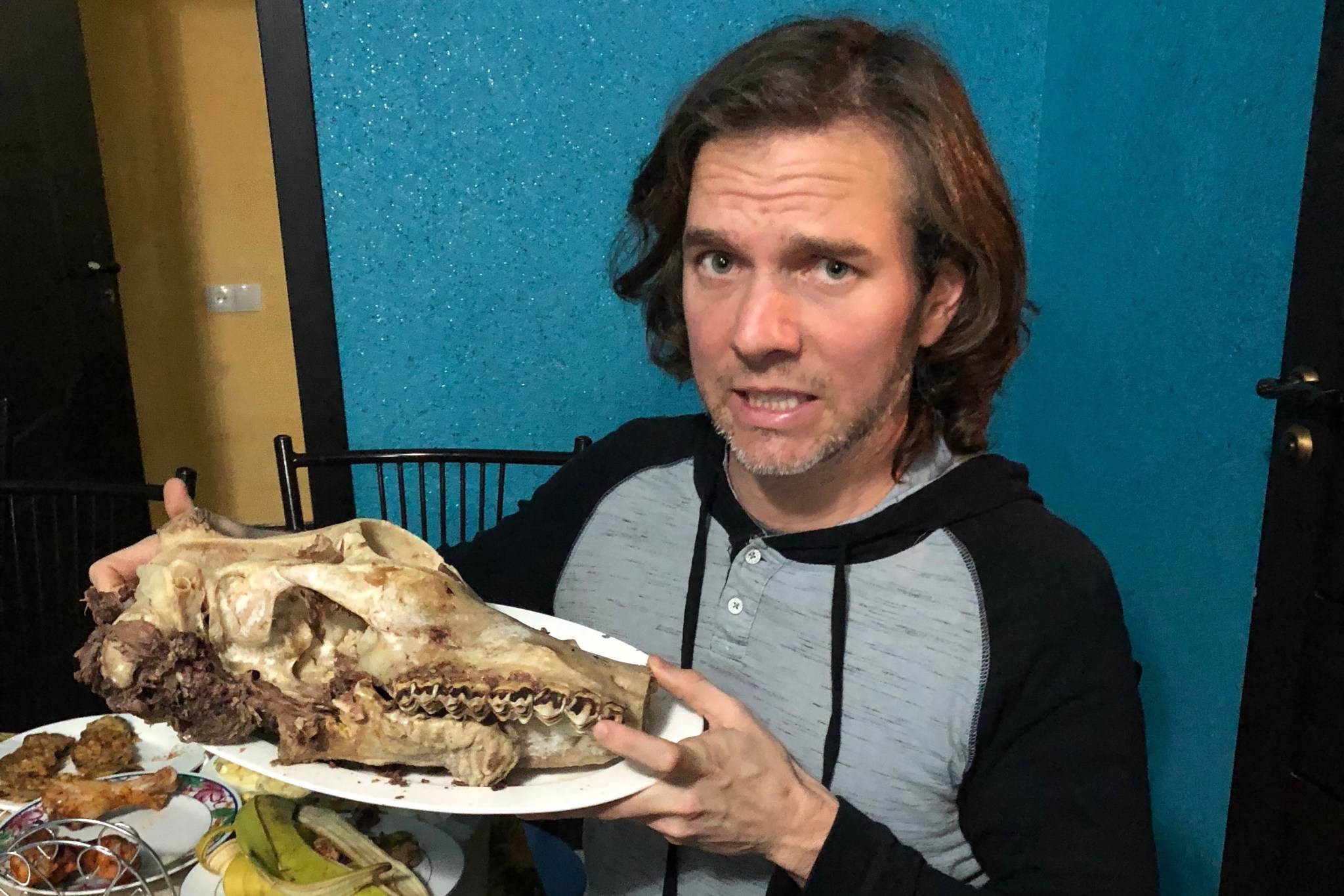 The Points Guy: Qazaqstanda qurmetti qonaqtarǵa qoı mıy tartylady