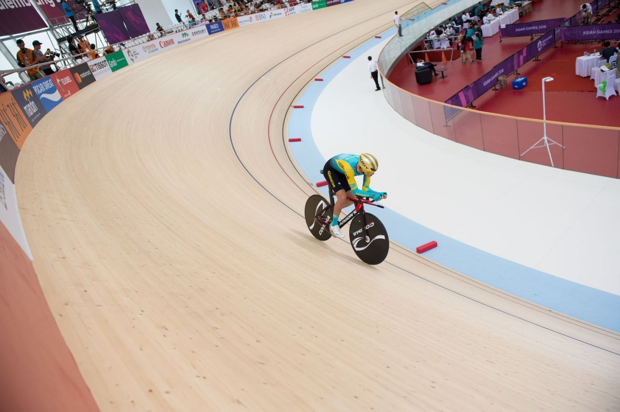 Sergeı Ponomarev velosporttan Azııa chempıony atandy