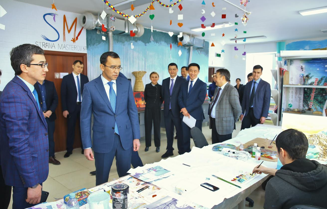 Elimizde áleýmettik kásipkerliktiń damýyna qoldaý kórsetedi