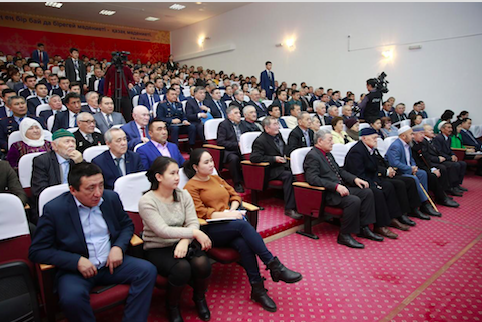 Aqtóbe-Atyraý tas jolynyń boıynda ornalasqan aýmaq kúrdeli jóndeýden ótip jatyr