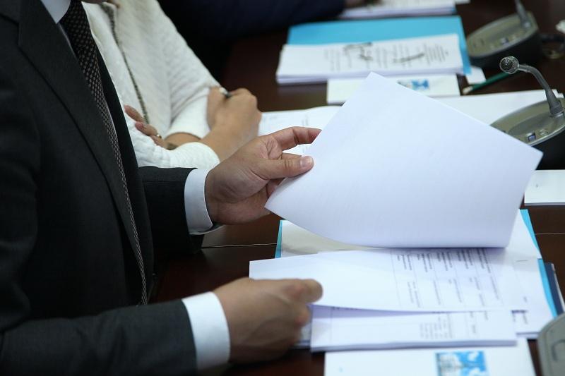 Ákim esebi ne úshin kerek?