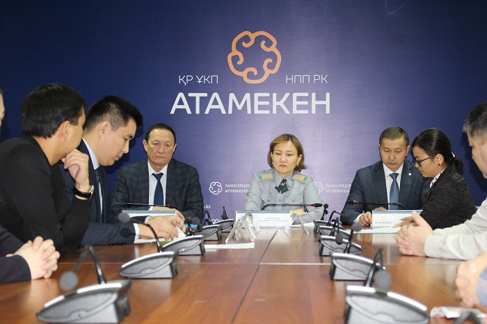 Qazaqstanda qara jáne túrli-tústi metaldy shetelge shyǵarýǵa tyıym salyndy