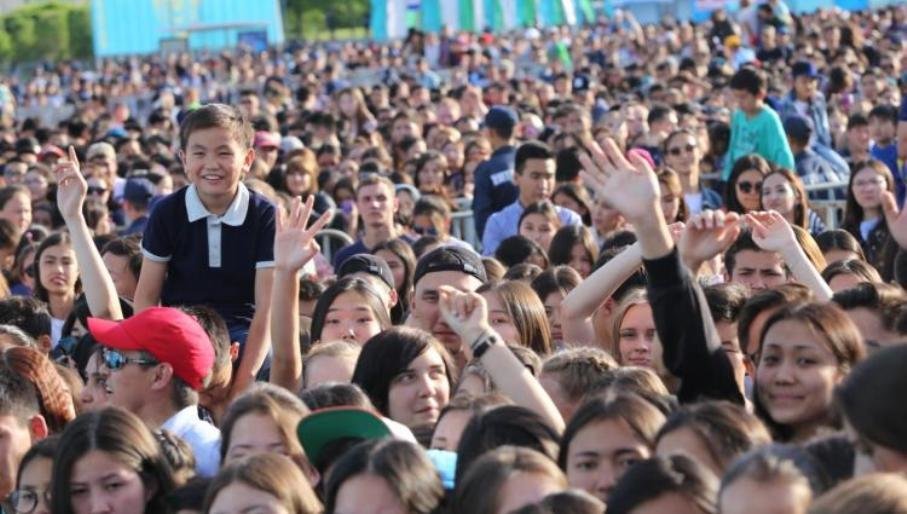 Sanasy táýelsiz urpaq qalyptastyrady