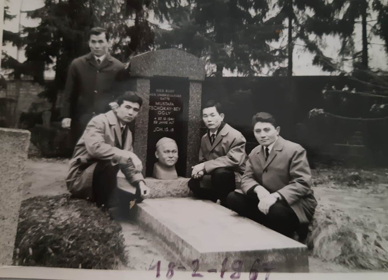 Mustafa rýhyn izdegen qazaqtar