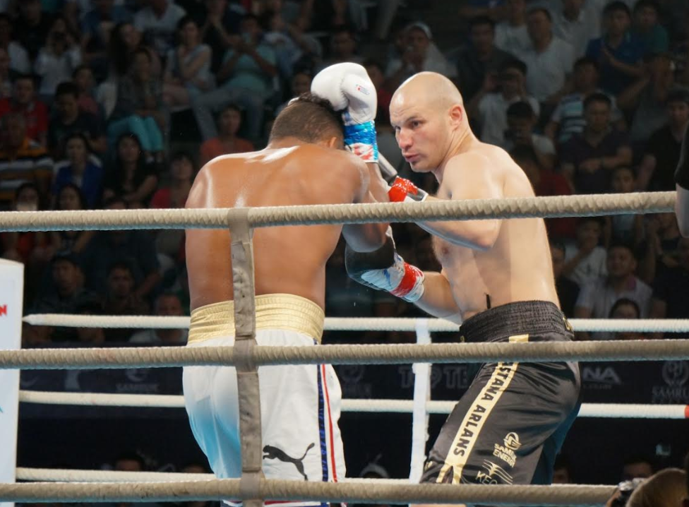 Ivan Dychko 1 naýryzda rıngke shyǵady