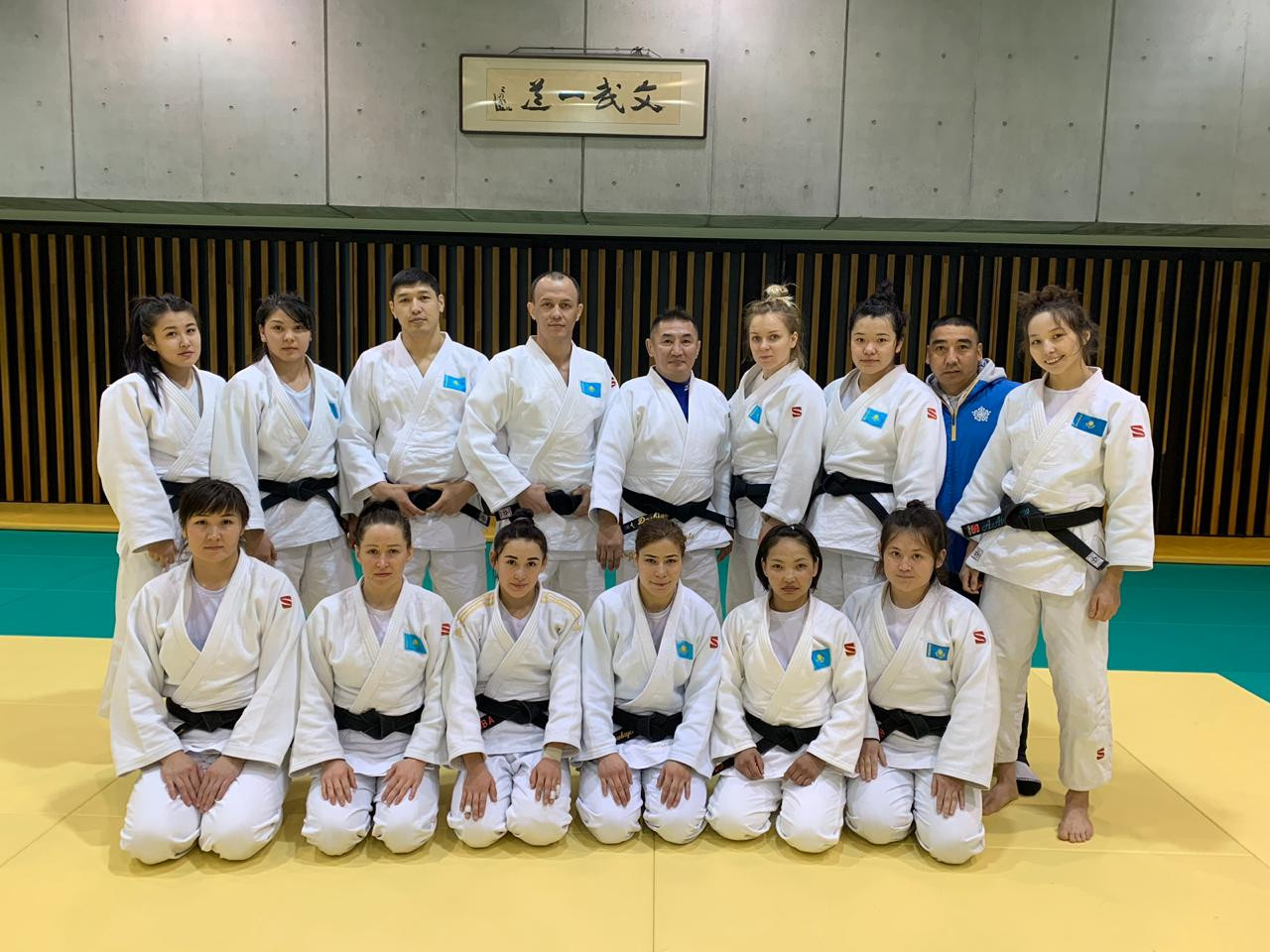 Dzıýdodan elimizdiń áıelder quramasy Tokıoda jattyǵyp júr