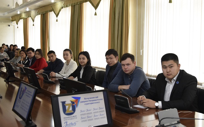 Jetisý ýnıversıtetinde Jastar ortalyǵy quryldy