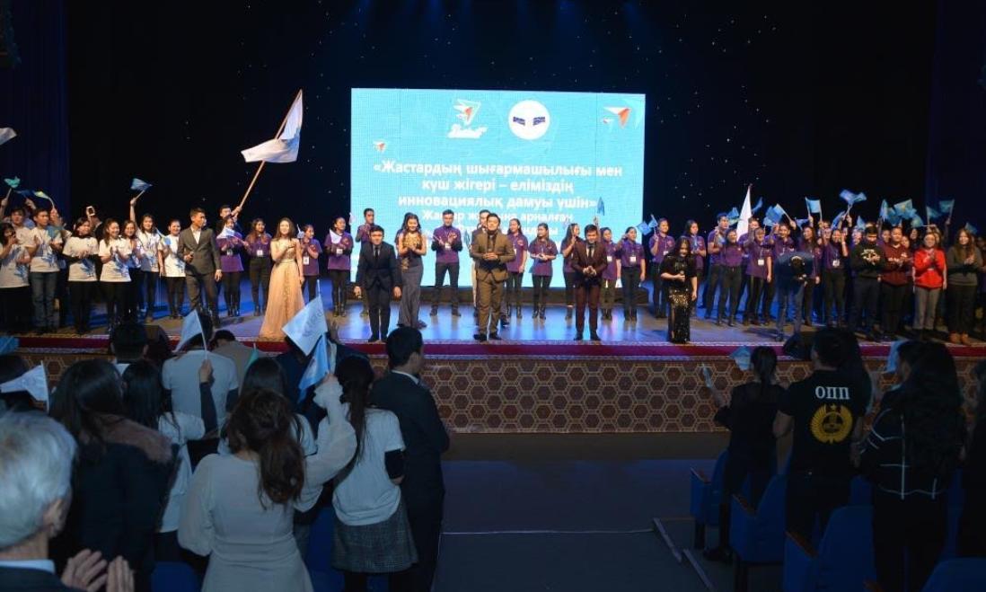 QazUÝ stýdentteri zamandastaryn Ulttyq jastar qozǵalysyn qurýǵa shaqyrdy