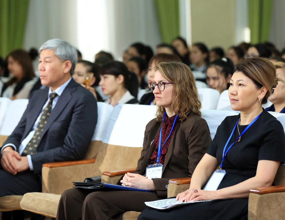 Elimiz tuńǵysh ret Halyqaralyq Bilim kúnin atap ótti