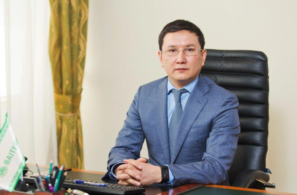 «Báıterek» holdıngi jastarǵa qoldaý kórsetedi