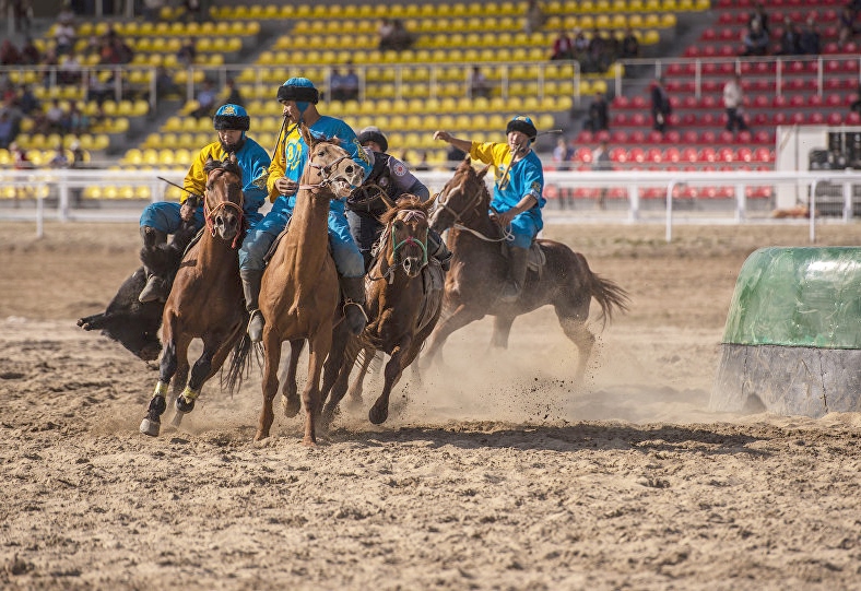Uly dalanyń jeti qyry: Tarıhı sanany jańǵyrtý