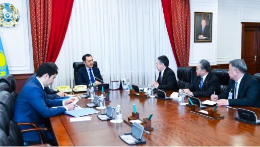 Baqytjan Saǵyntaev Qazaqstandaǵy Qyrǵyzstan elshisi Jeenbek Kýlýbaevpen kezdesý ótkizdi