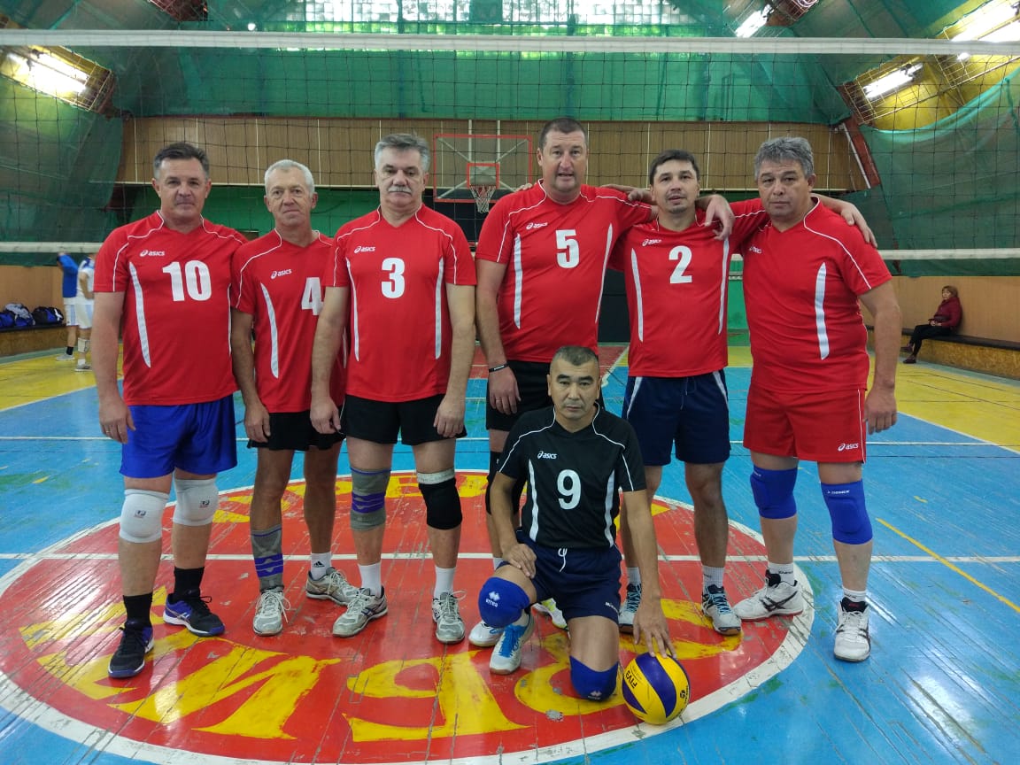 Aqtaýda voleıboldan birinshilik ótip jatyr