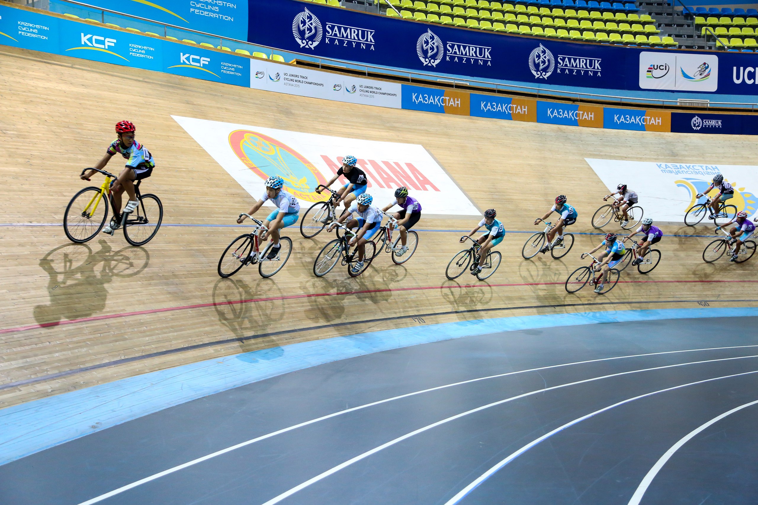 Elimizde alǵash ret trekten áýesqoılar arasyndaǵy jarys ótedi