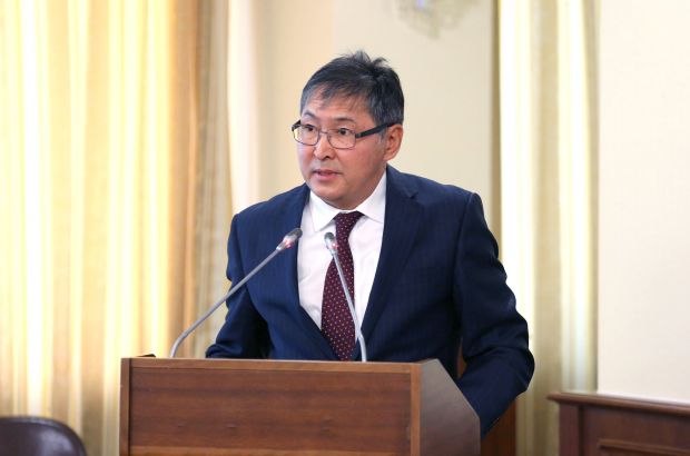 Elbasy Bilim jáne ǵylym mınıstrin maqtady