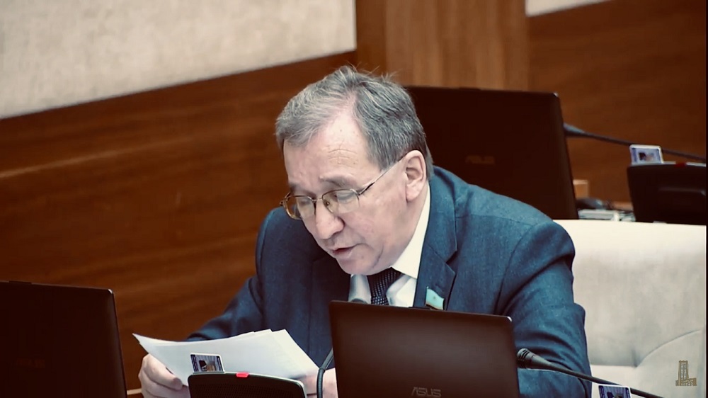 Oqýshylar «Kúndelikke» nege aqy tóleıdi?